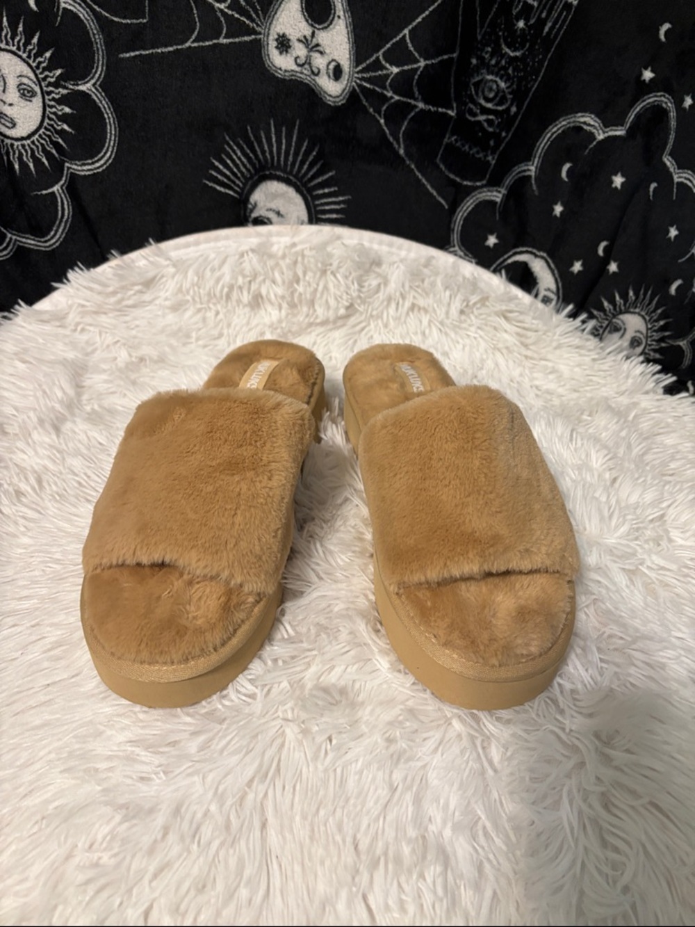 Muk Luks Faux Fur Slide Sandals in Camel